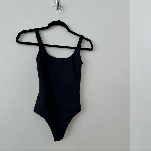 Aritzia-the Group by Babaton Perez Bodysuit Thong - Picture 2 of 7